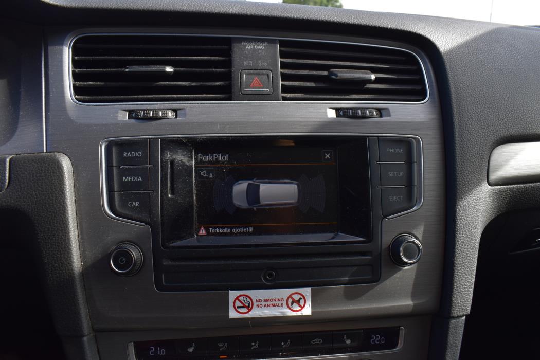 VOLKSWAGEN Golf 2016