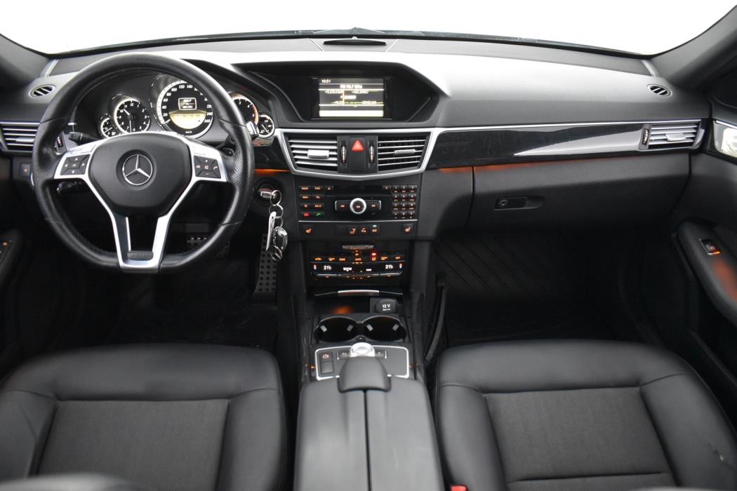 MERCEDES-BENZ E 2012