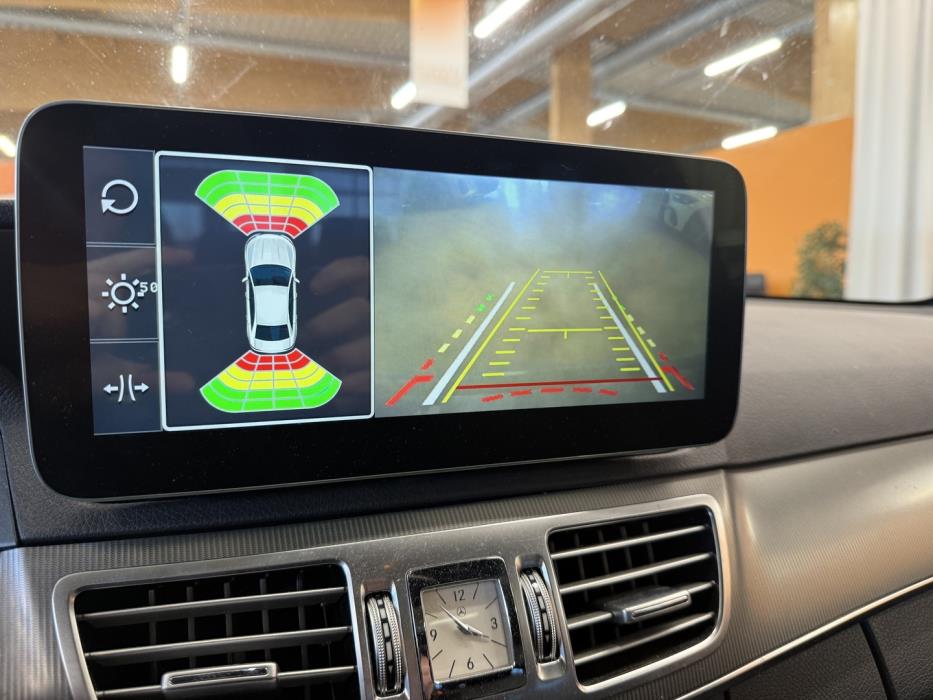 MERCEDES-BENZ E 2015