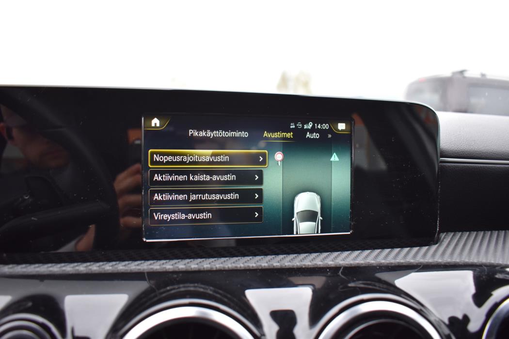 MERCEDES-BENZ A 2020