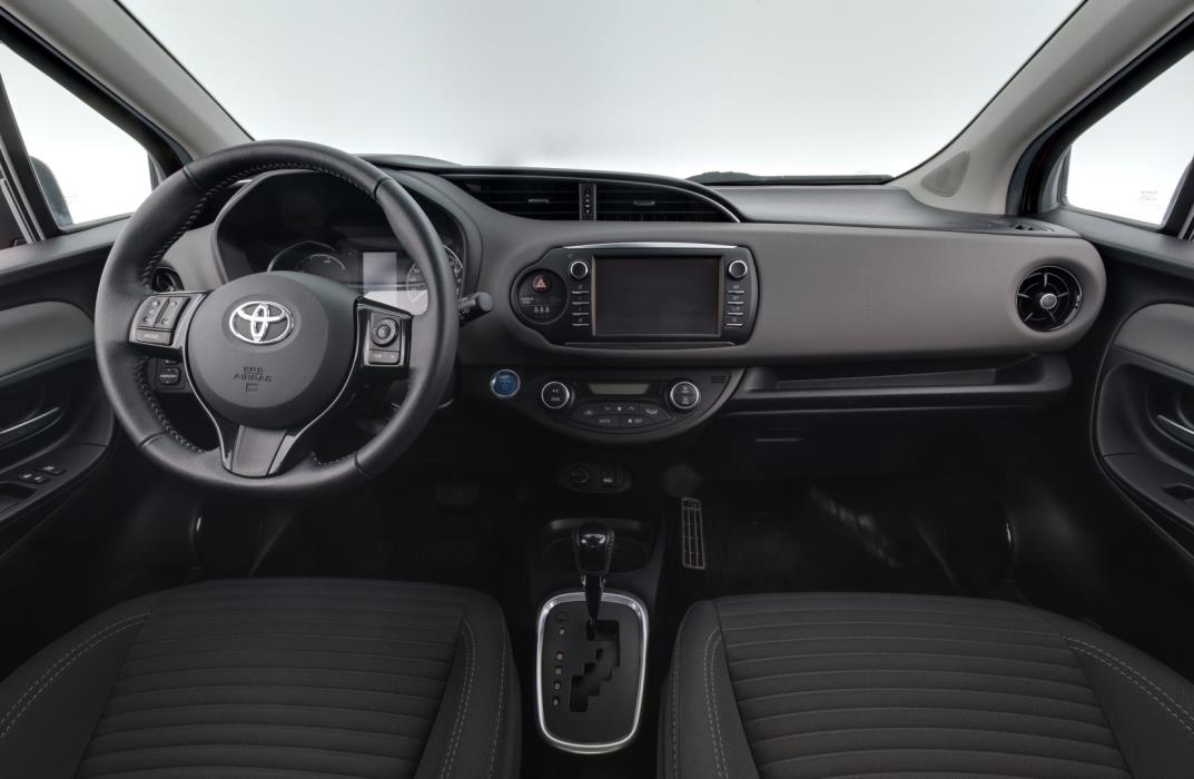 TOYOTA Yaris 2019