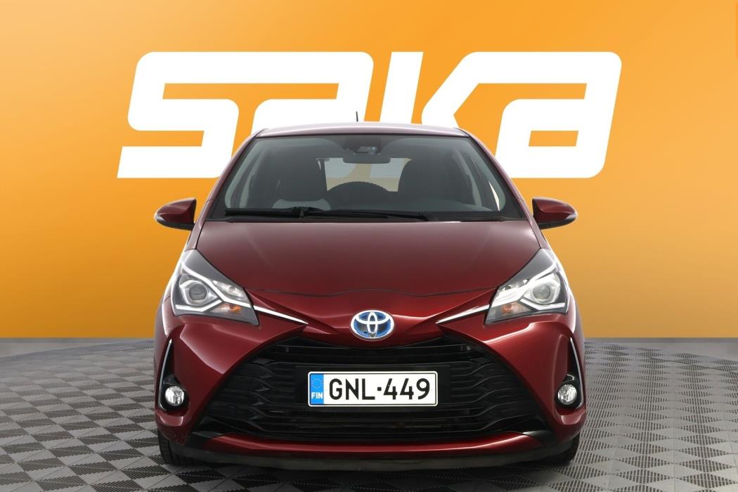 TOYOTA Yaris 2019