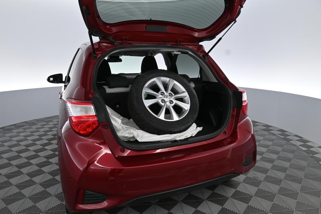 TOYOTA Yaris 2019