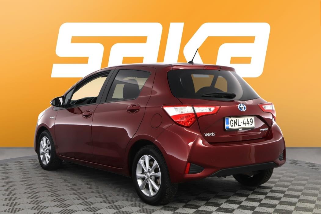 TOYOTA Yaris 2019