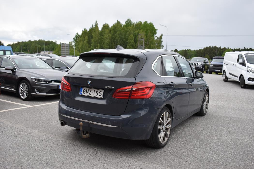BMW 218 2015
