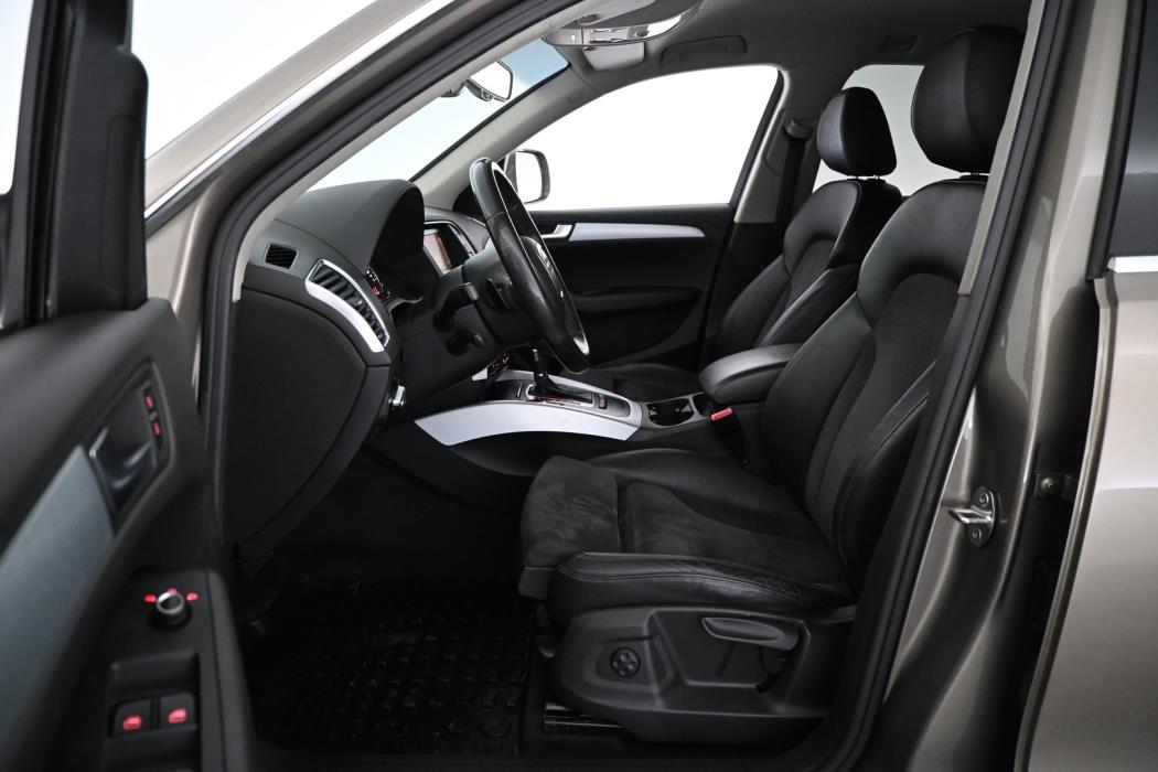 AUDI Q5 2011