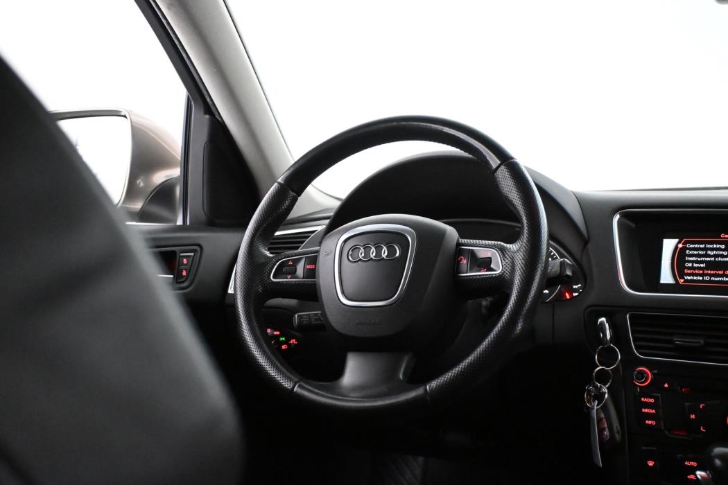 AUDI Q5 2011