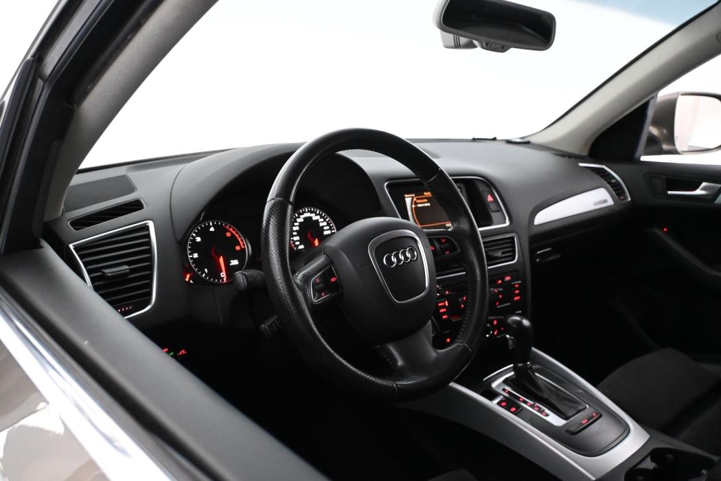 AUDI Q5 2011