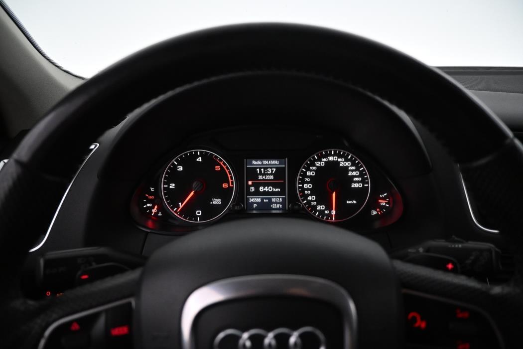 AUDI Q5 2011