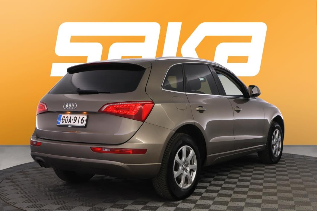 AUDI Q5 2011