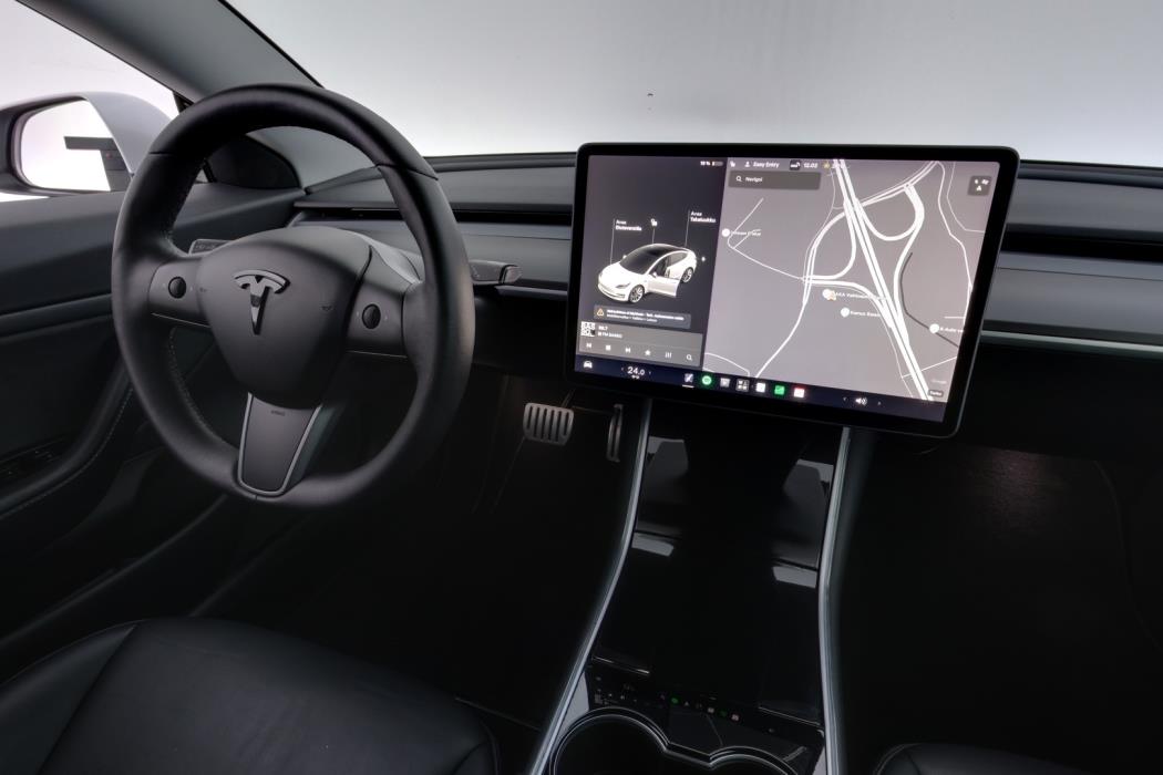 TESLA Model 3 2020
