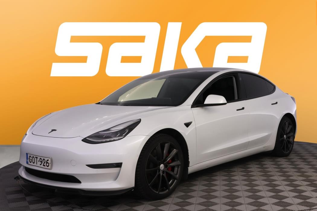 TESLA Model 3 2020