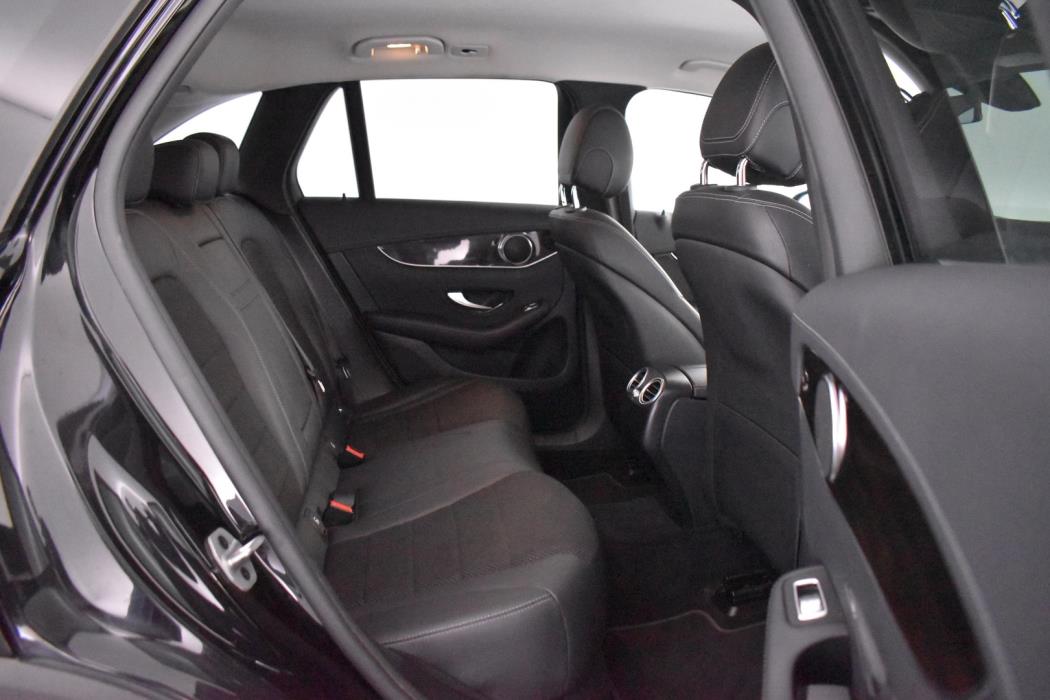 MERCEDES-BENZ GLC 2022