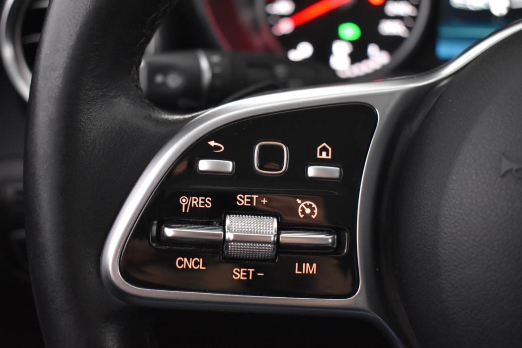 MERCEDES-BENZ GLC 2022