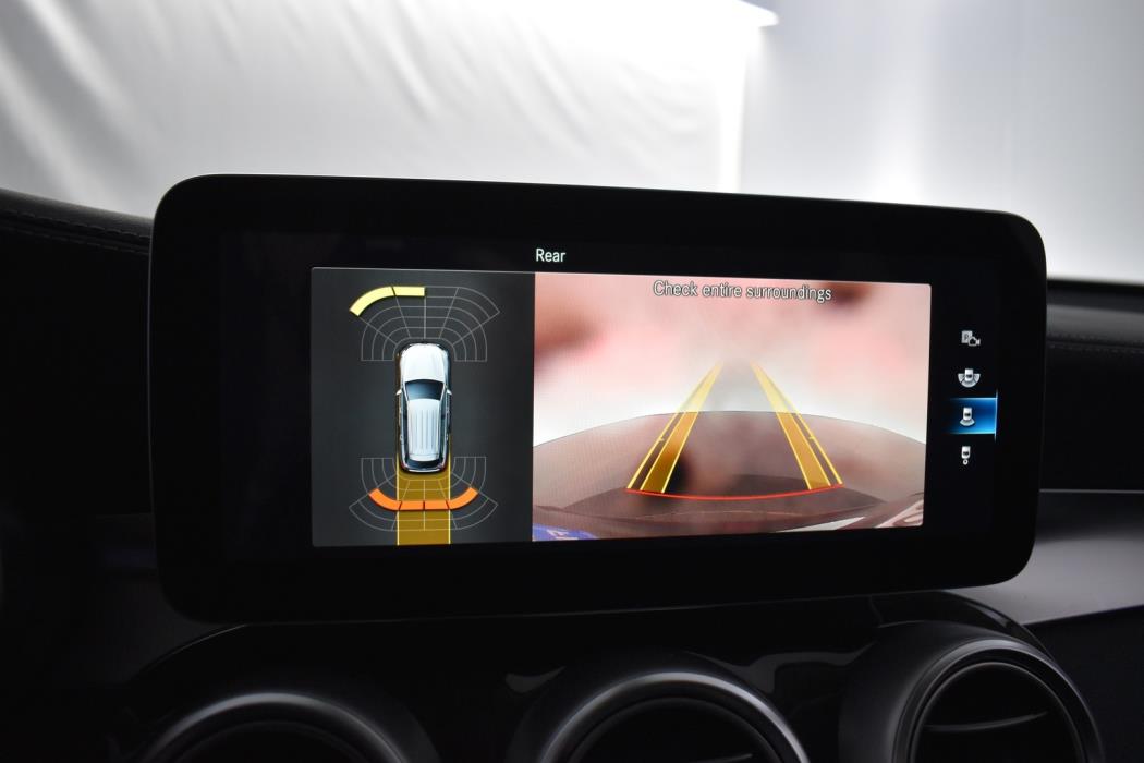 MERCEDES-BENZ GLC 2022