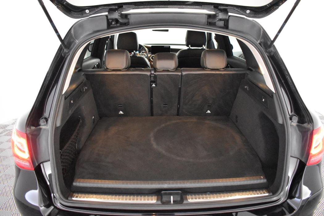 MERCEDES-BENZ GLC 2022