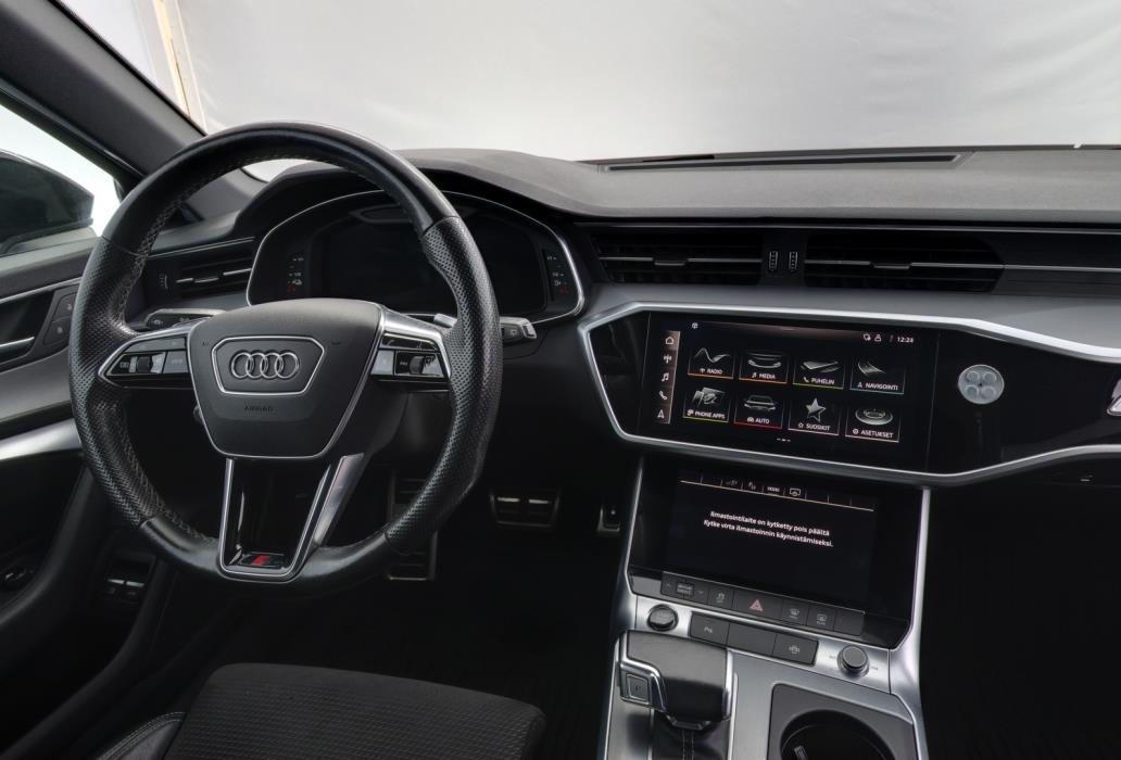 AUDI A6 2021