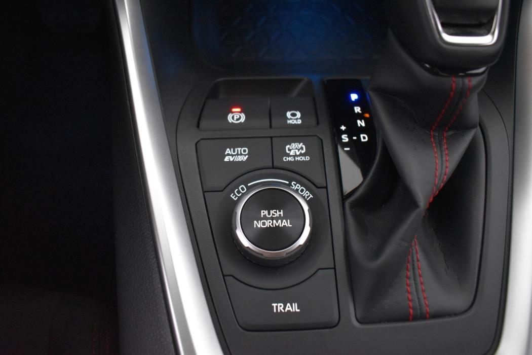 TOYOTA RAV4 Plug-in 2025