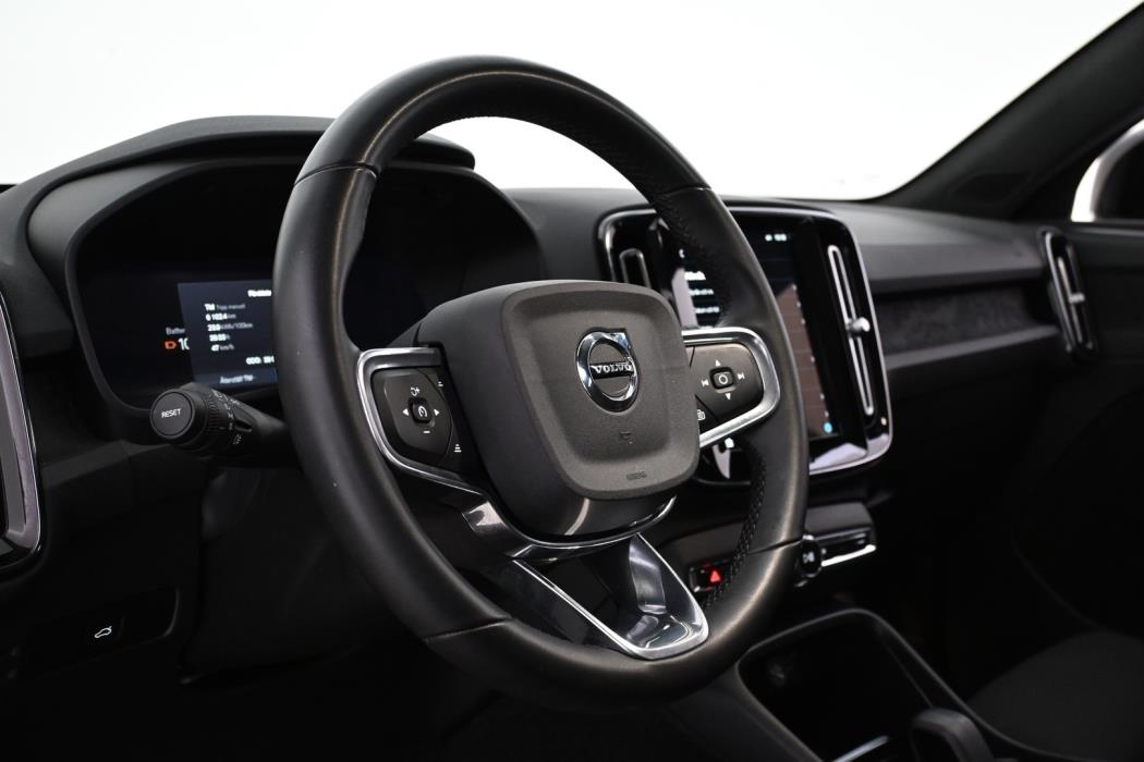 VOLVO C40 2022