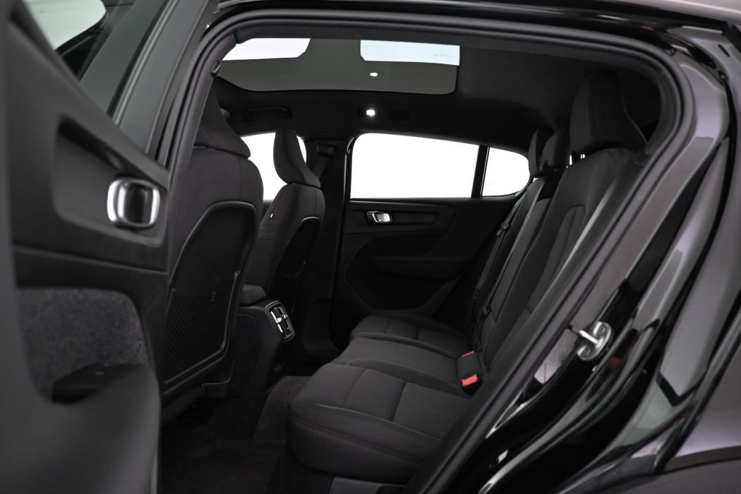 VOLVO C40 2022