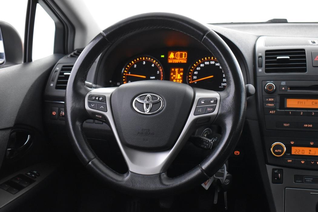 TOYOTA Avensis 2009