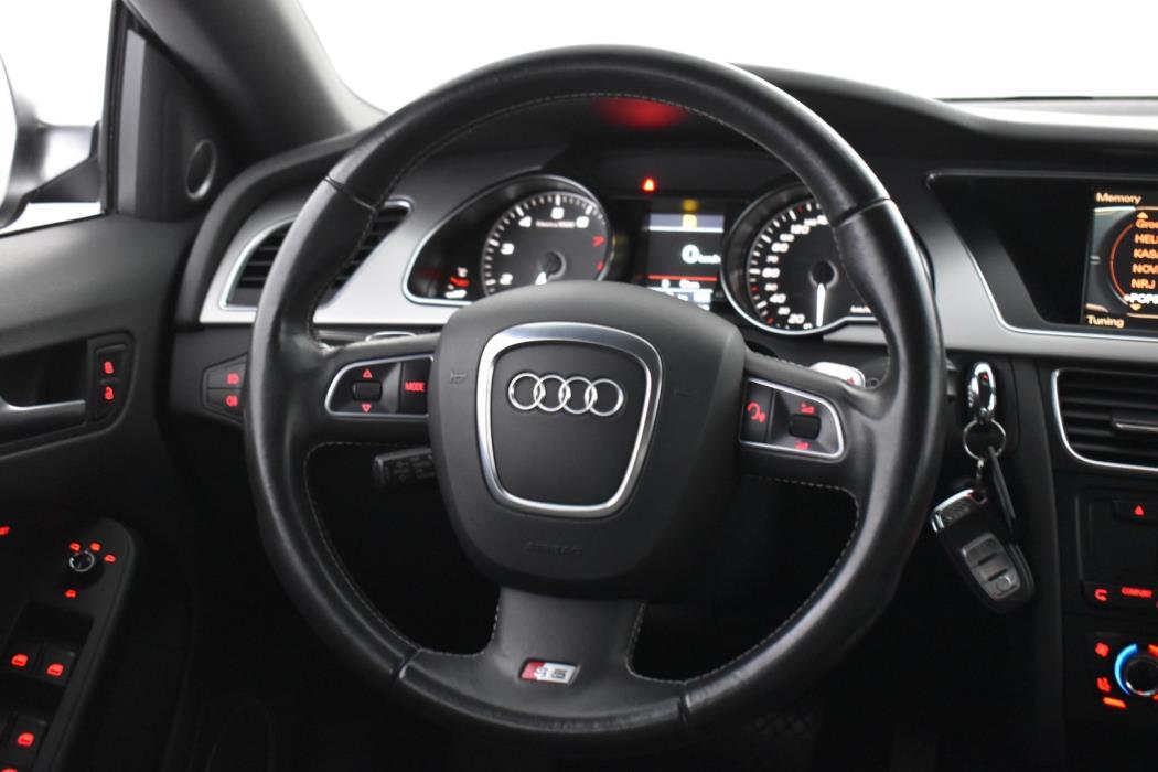 AUDI S5 2011