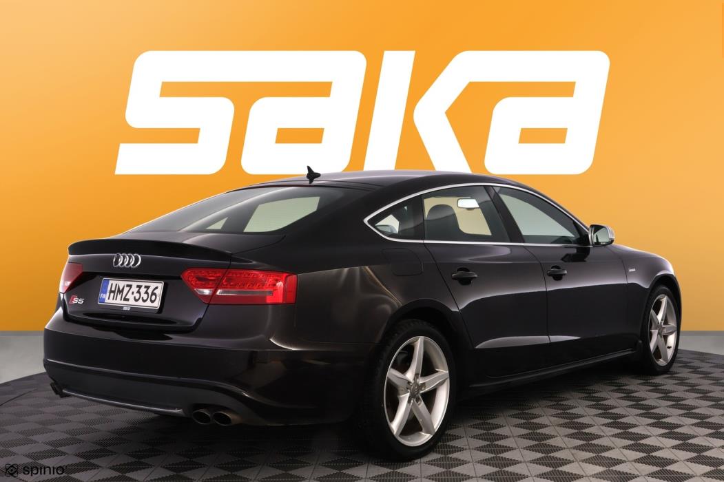 AUDI S5 2011