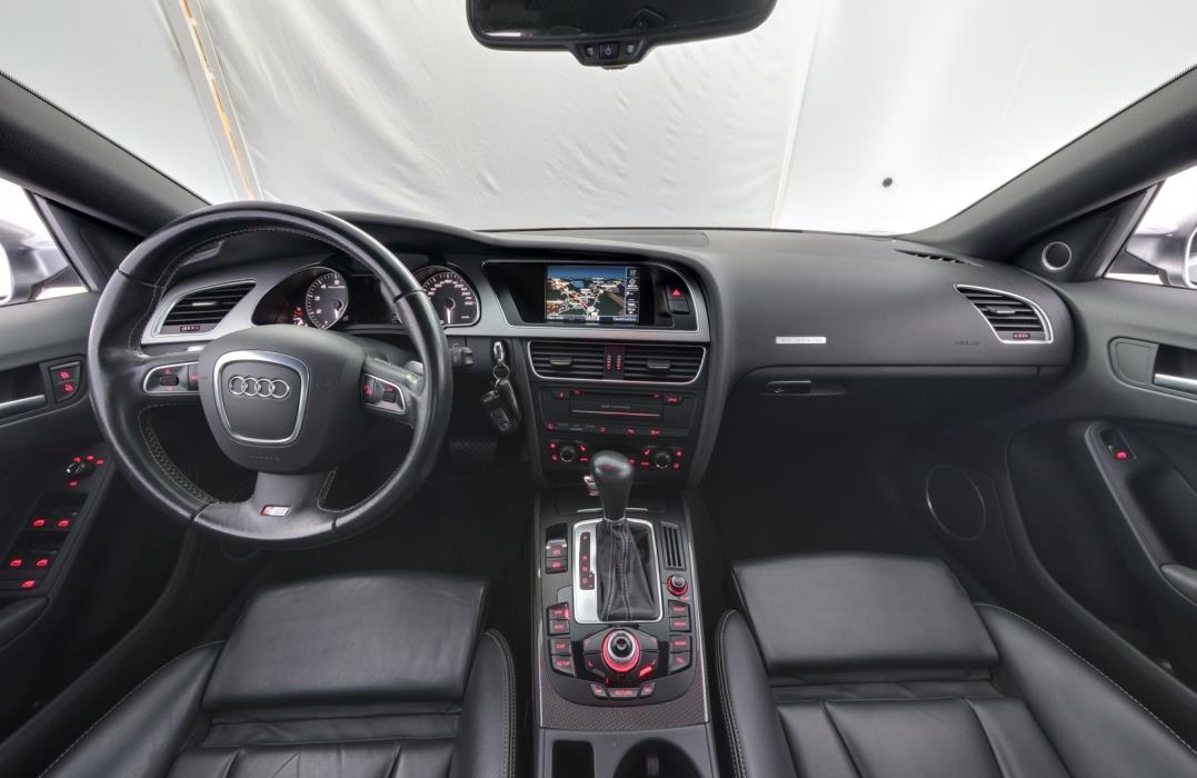 AUDI S5 2011
