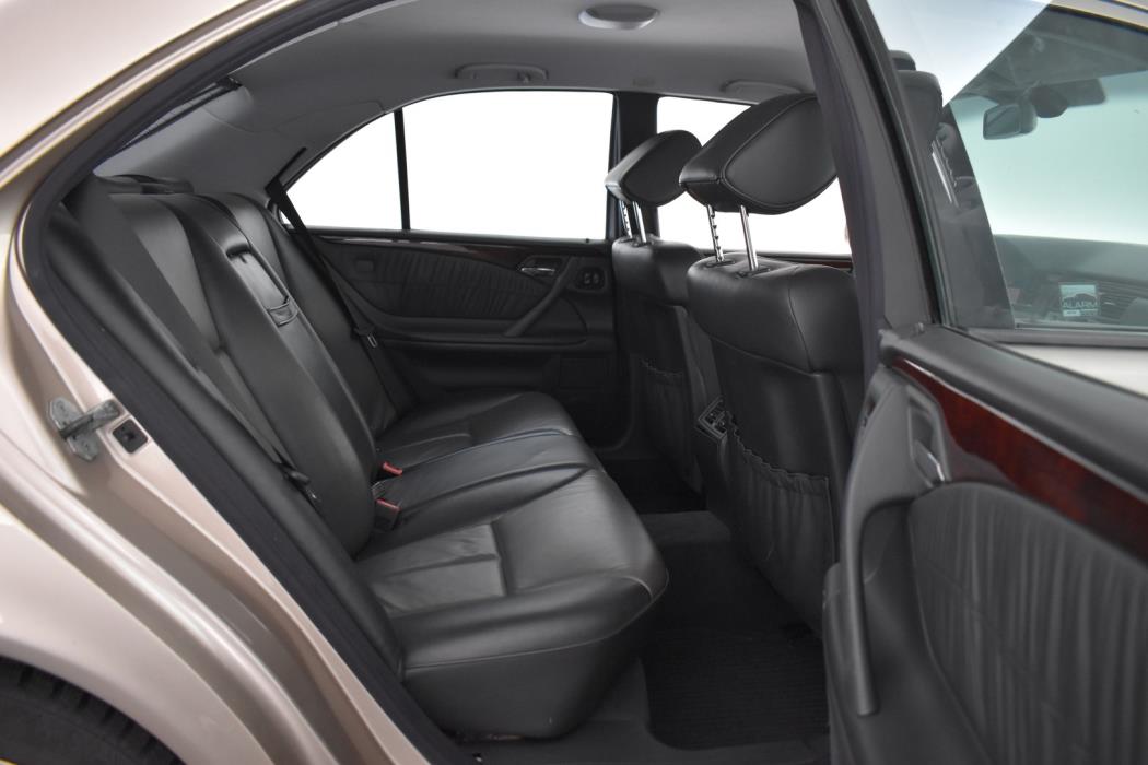 MERCEDES-BENZ E 1999