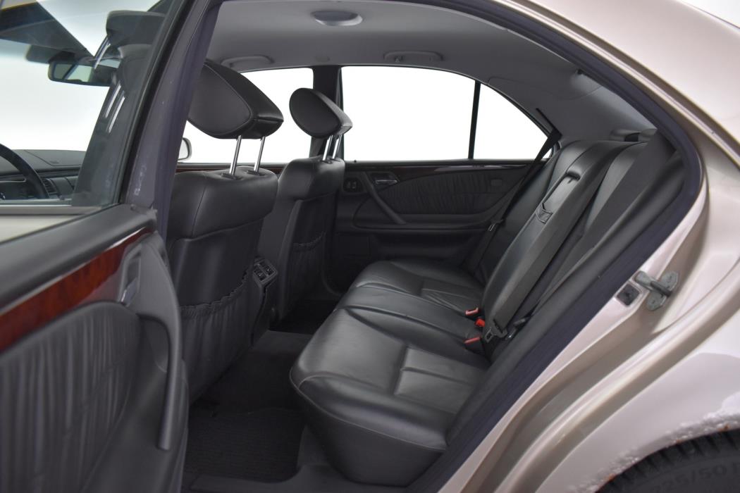 MERCEDES-BENZ E 1999