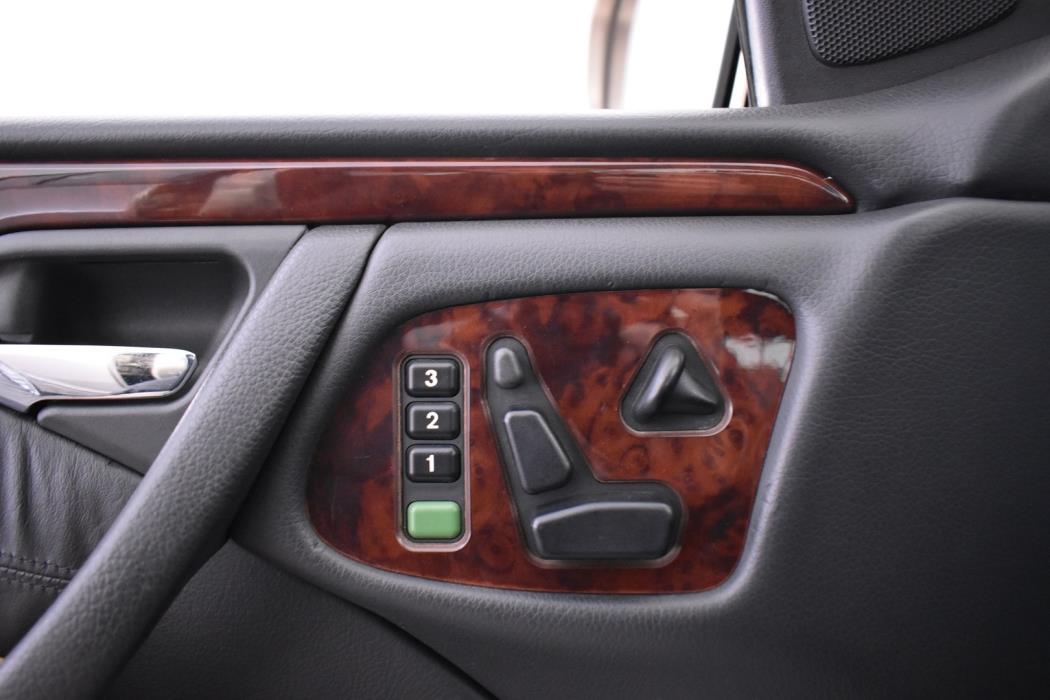 MERCEDES-BENZ E 1999