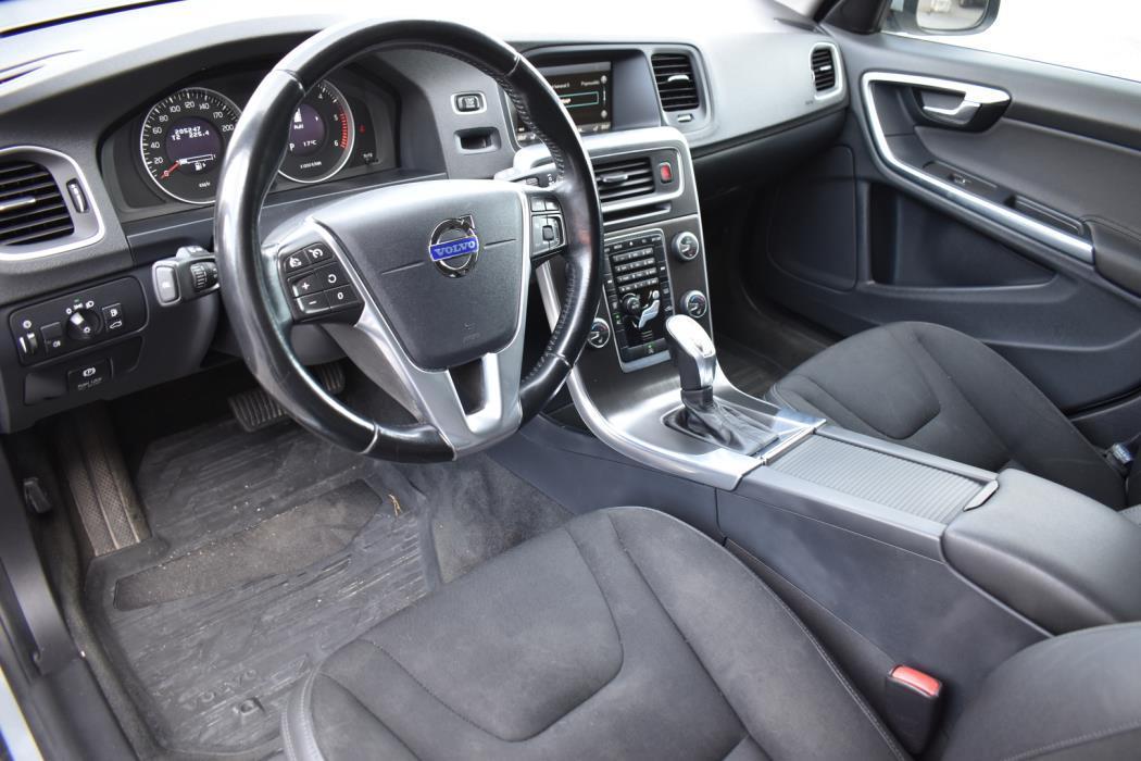 VOLVO V60 2013