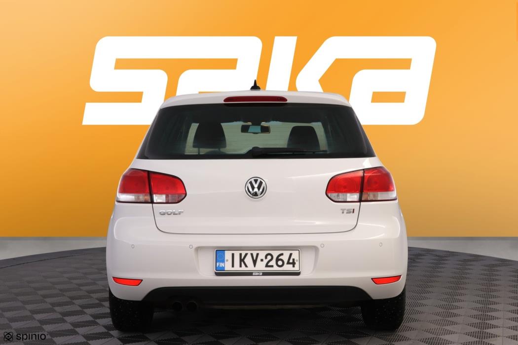 VOLKSWAGEN Golf 2013