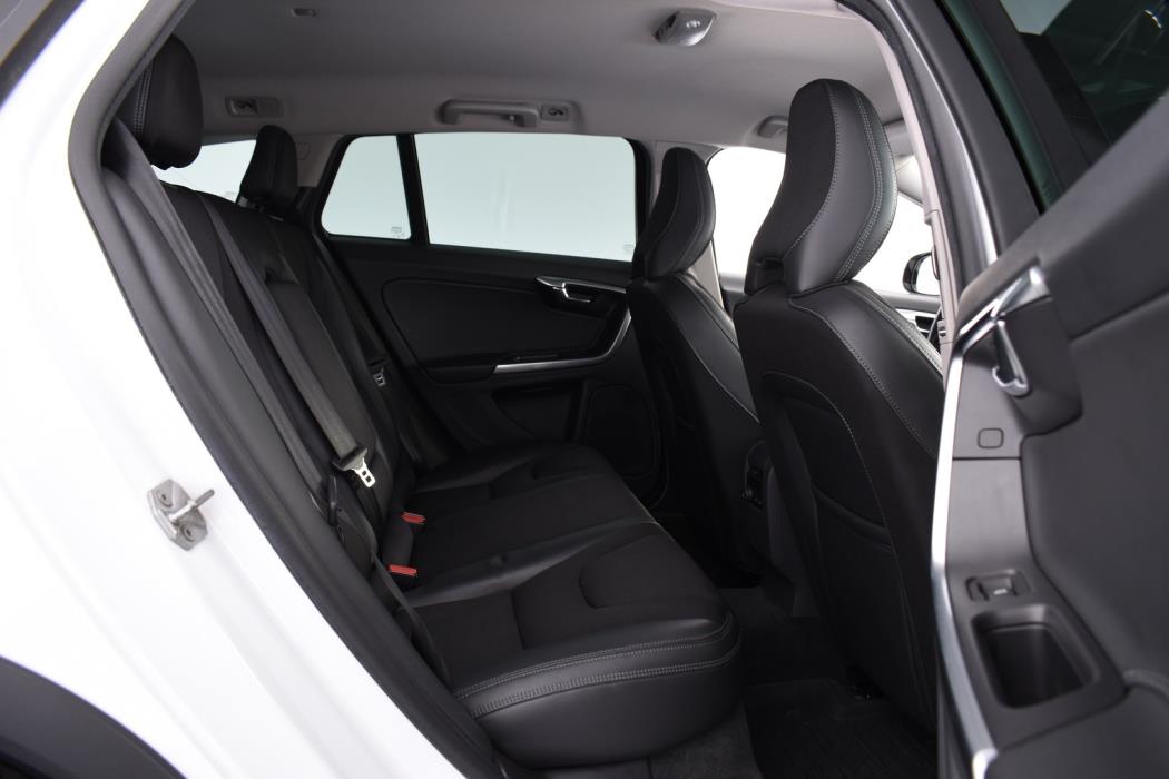VOLVO V60 Cross Country 2016