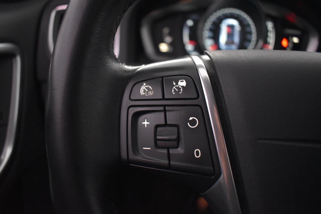 VOLVO V60 Cross Country 2016