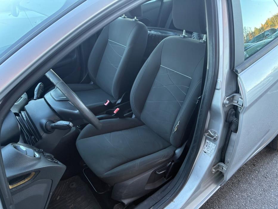 FORD Fiesta 2014