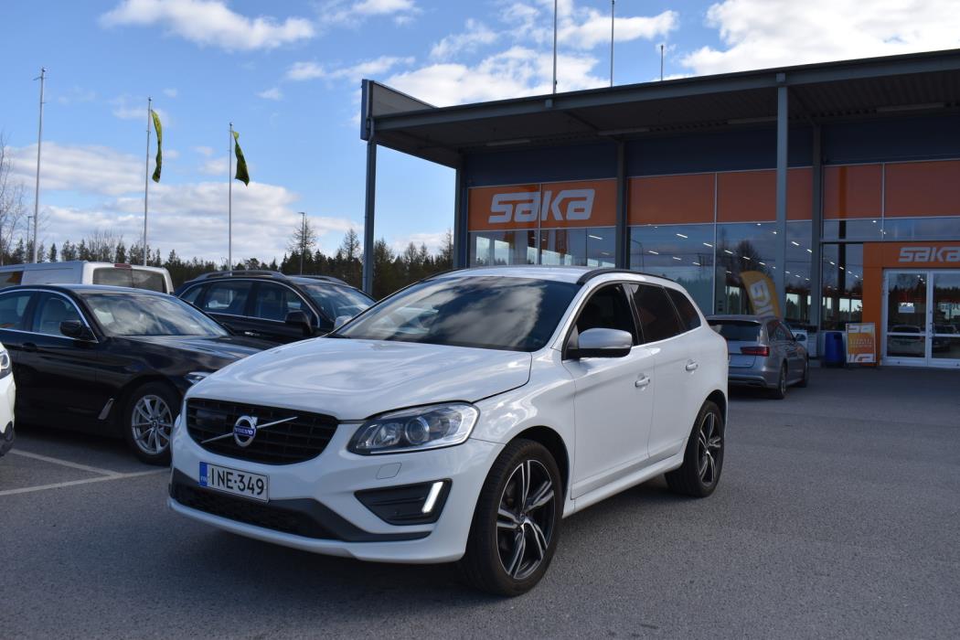 VOLVO XC60 2017