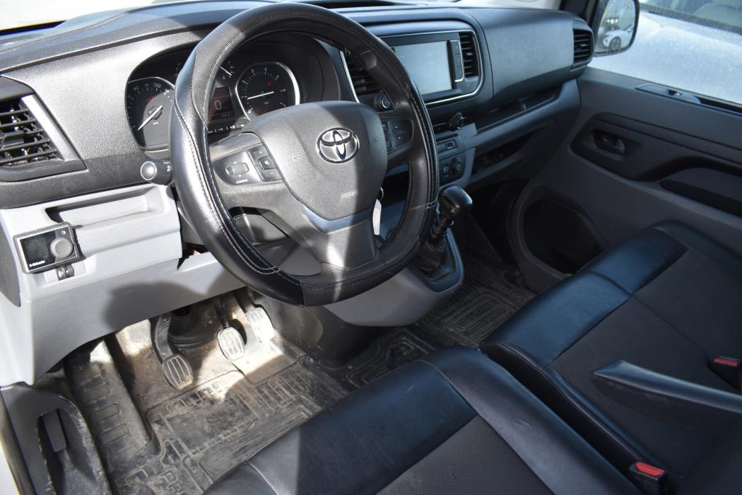 TOYOTA Proace 2018