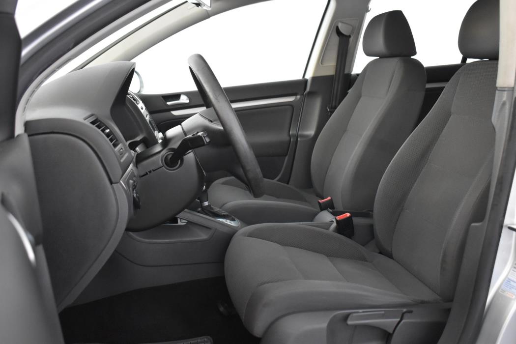 VOLKSWAGEN Golf 2008