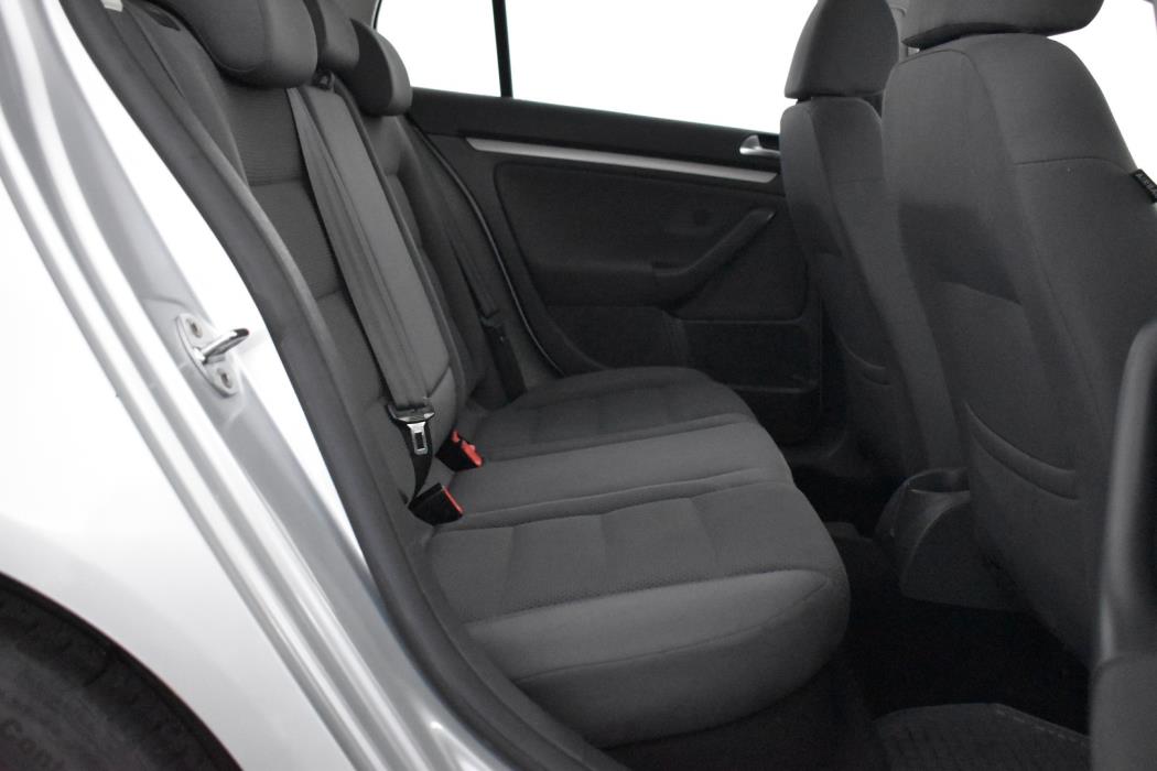 VOLKSWAGEN Golf 2008