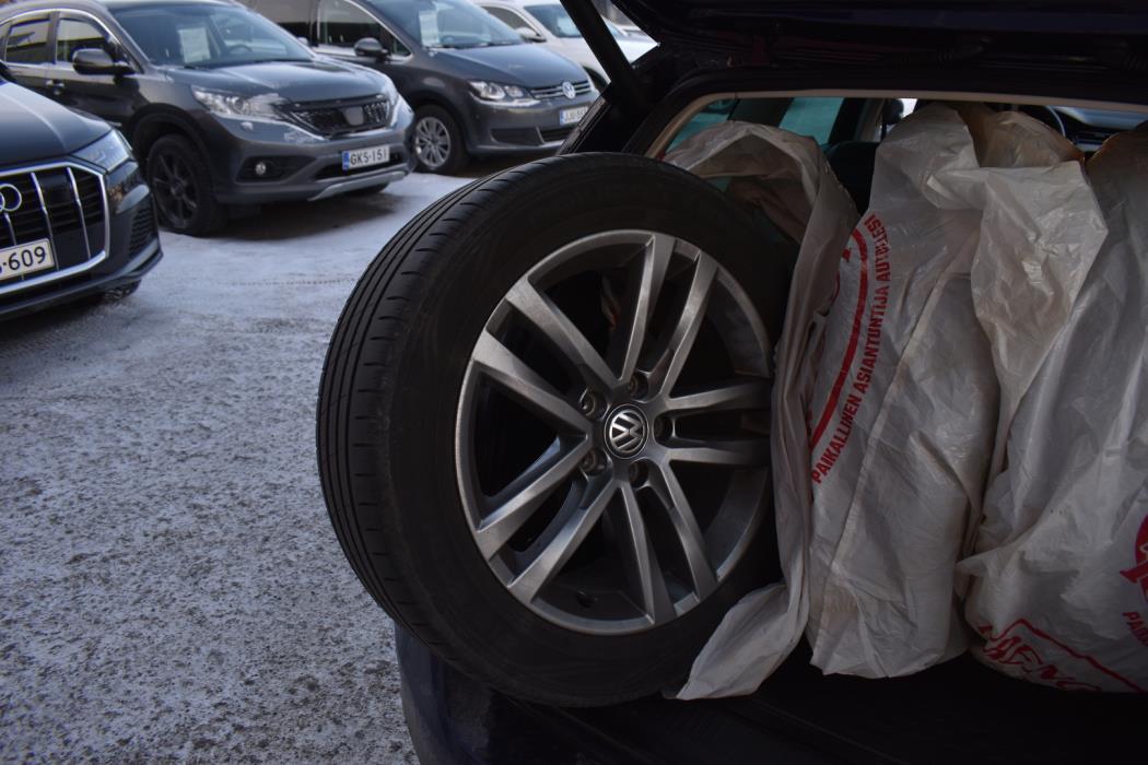 VOLKSWAGEN Passat 2018