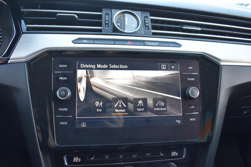 VOLKSWAGEN Passat 2018