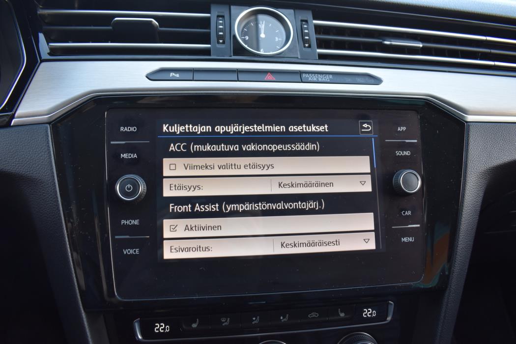 VOLKSWAGEN Passat 2018