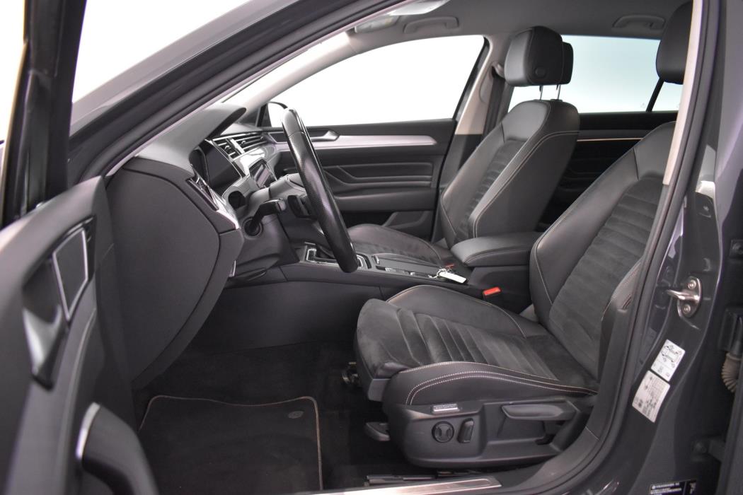 VOLKSWAGEN Passat 2021