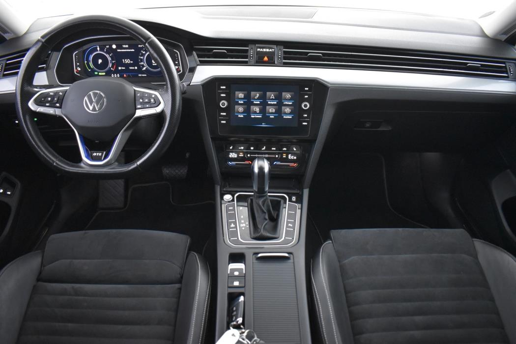 VOLKSWAGEN Passat 2021