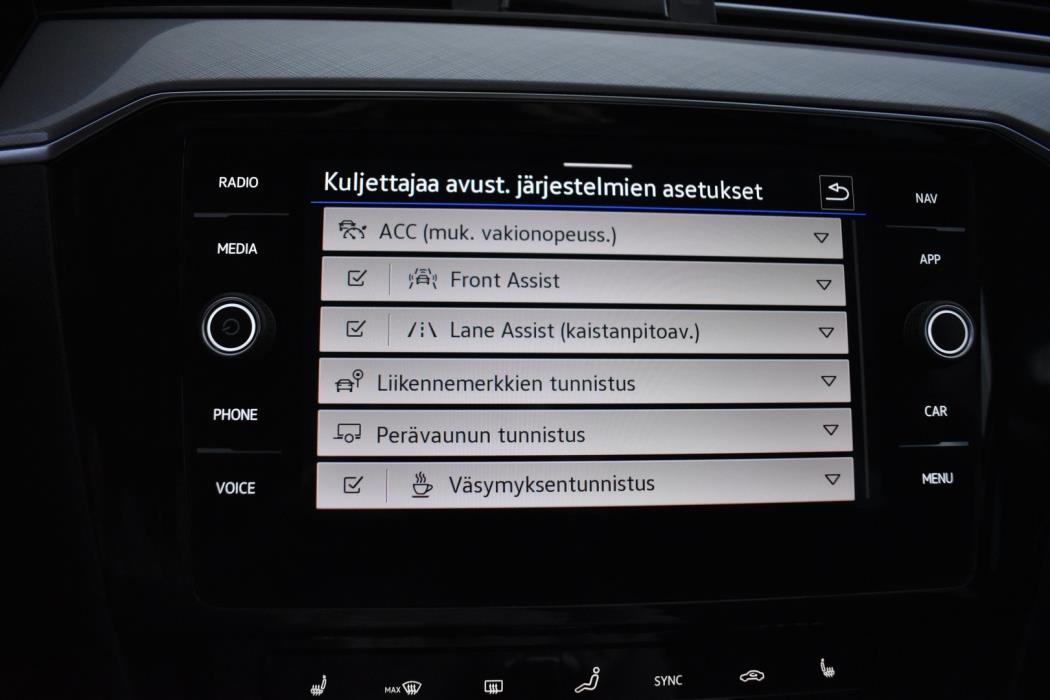 VOLKSWAGEN Passat 2021