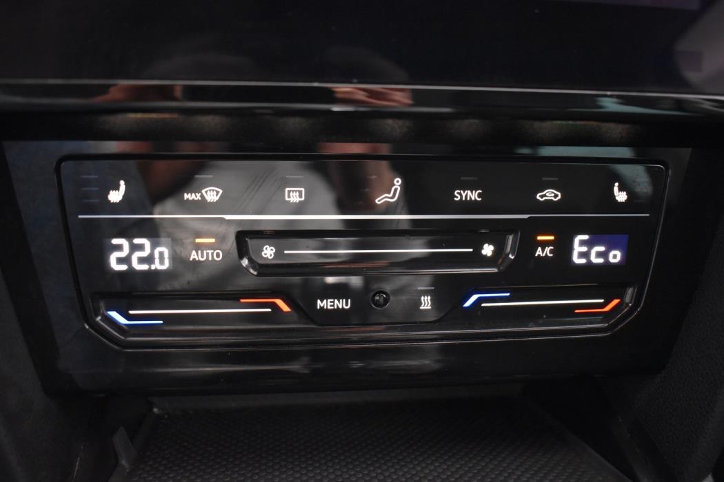 VOLKSWAGEN Passat 2021