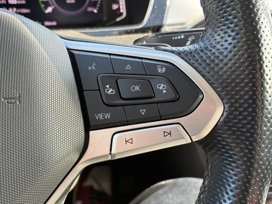 VOLKSWAGEN Passat 2021