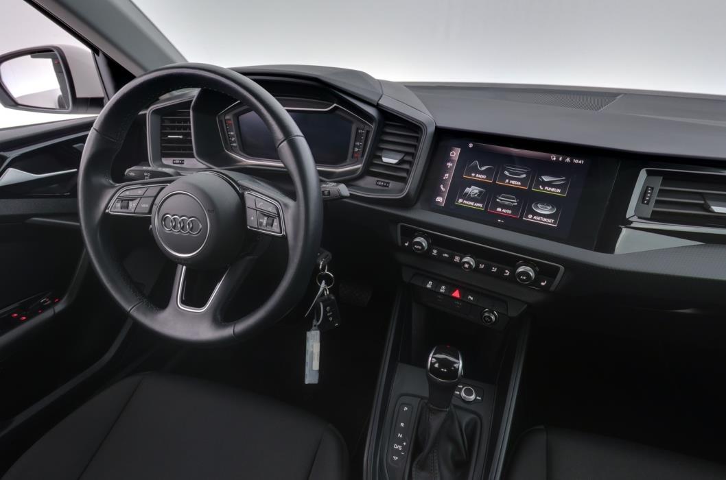AUDI A1 2021