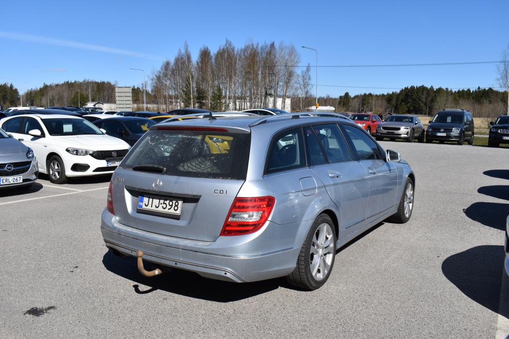 MERCEDES-BENZ C 2013